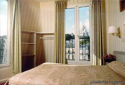 Avenir Montmartre 2* Париж