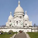 فندق أفينير مونتمارتريه 2*