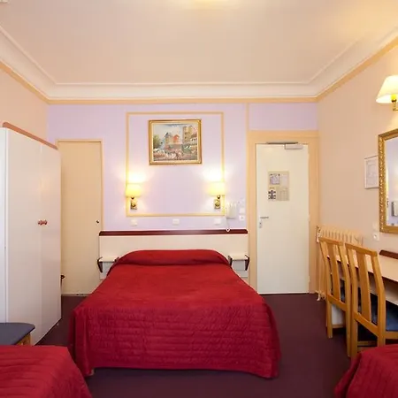 Отель Avenir Montmartre Париж