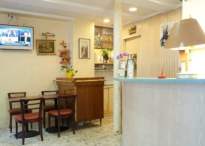 Avenir Montmartre 2* Paris