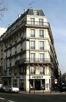 أفينير مونتمارتريه